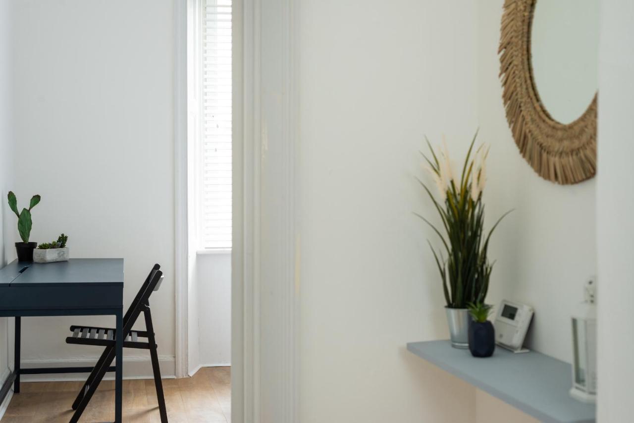 Lovely 1-Bedroom Apartment In Эдинбург Экстерьер фото
