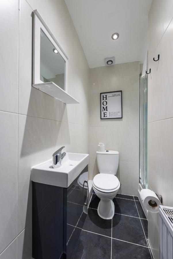 Lovely 1-Bedroom Apartment In Эдинбург Экстерьер фото
